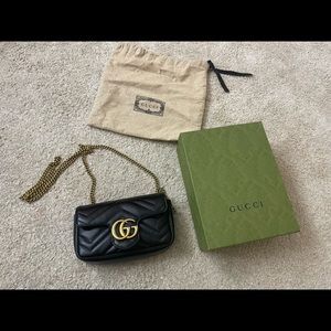 Gucci Black Leather Mini Marmont Shoulder Bag with Gold Hardware